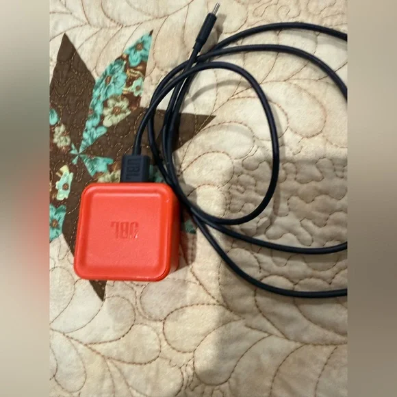 JBL pulse 4 good used condition - Picture 4 of 9